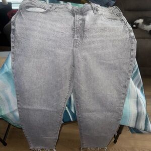 Old Navy Women's Light Gray Straight Leg Jeans